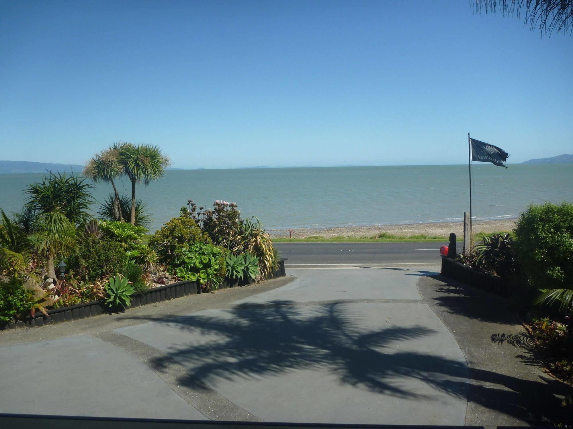 Pohutukawa Coast Bnb Te Puru Exterior foto